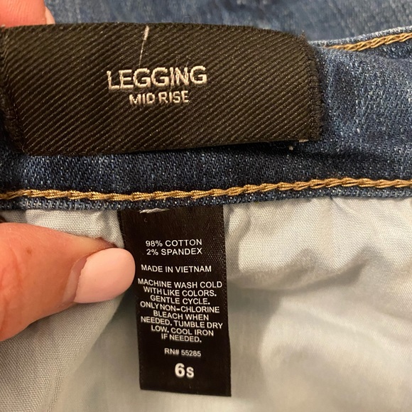 Express Denim Jeans size 6s Legging mid rise - Picture 5 of 7